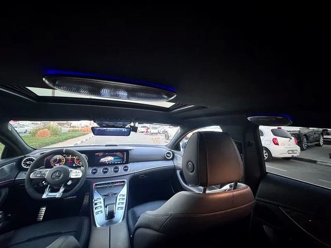 Подержанный Mercedes-Benz AMG GT 63 S I Рестайлинг, 4.0 л, 2019 в Дубае от Lucky Star Motors Синий цвет. Японская | AUTO.AE