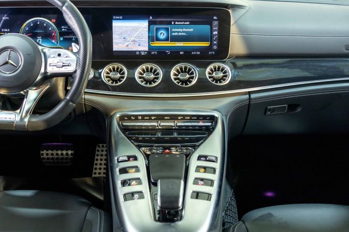 Подержанный Mercedes-Benz AMG GT 43 I Рестайлинг, 3.0 л, 2019 в Дубае от The Car Superstore Белый цвет. Японская | AUTO.AE