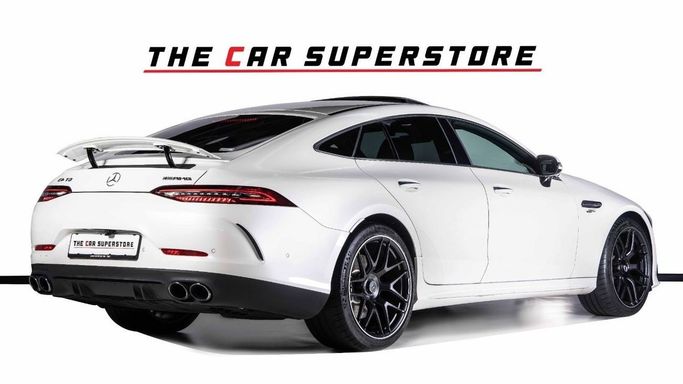 Подержанный Mercedes-Benz AMG GT 43 I Рестайлинг, 3.0 л, 2019 в Дубае от The Car Superstore Белый цвет. Японская | AUTO.AE