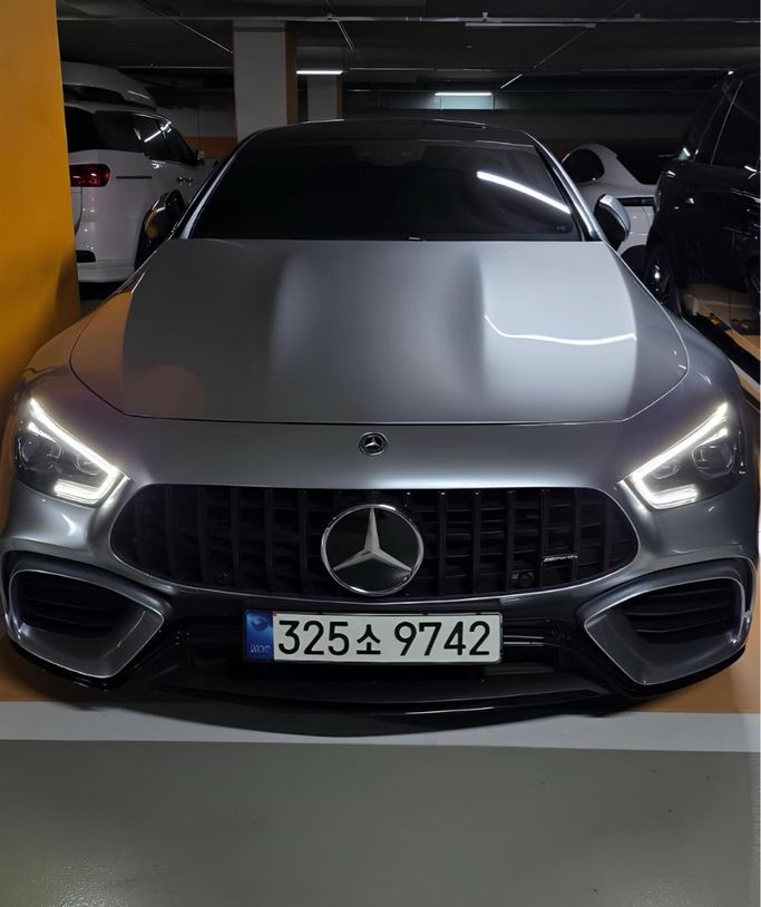 Подержанный Mercedes-Benz AMG GT 63 S I Рестайлинг, 4.0 л, 2021 в Дубае от Fair Import Серебристый цвет. Корейская | AUTO.AE