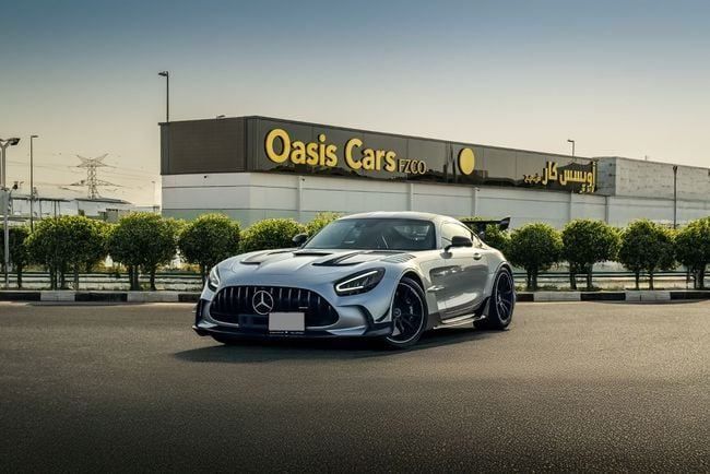 Подержанный Mercedes-Benz AMG GT R I Рестайлинг, 4.0 л, 2021 в Дубае от OASIS CARS Серебристый цвет. GCC | AUTO.AE