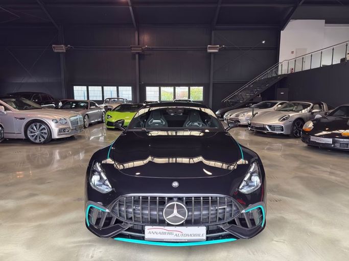 مستعملة Mercedes-Benz AMG GT 63 Pro ثانياً, 4.0 l, 2025 في في دبي من Fair Import، اللون أسود. المواصفات الأوروبية | AUTO.AE | إعلان #249928