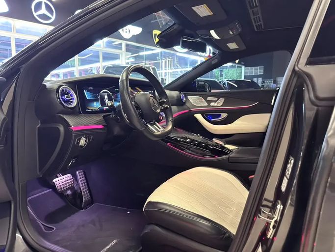 Подержанный Mercedes-Benz AMG GT 53 I Facelift, 3.0 л, 2022 в ОАЭ, Дубай от GE Motors Черный цвет. Канадская | AUTO.AE | Объявление #295522 — фото 12 из 17