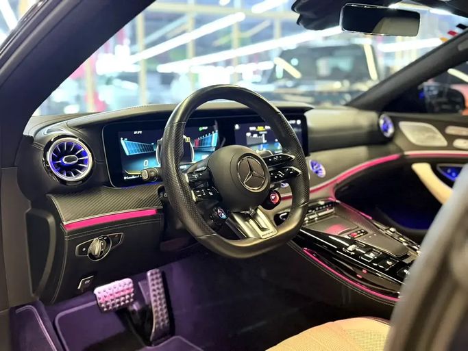 Подержанный Mercedes-Benz AMG GT 53 I Facelift, 3.0 л, 2022 в ОАЭ, Дубай от GE Motors Черный цвет. Канадская | AUTO.AE | Объявление #295522 — фото 14 из 17