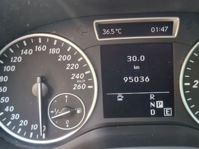 Подержанный Mercedes-Benz B-Class 200 CDI II (W246), 1.8 л, 2013 в Дубае от Barkat Alrahmen Motors Белый цвет. Корейская | AUTO.AE