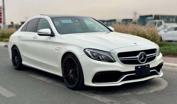 Used Mercedes-Benz C-Class AMG 63 AMG S IV (W205), 4.0 l, 2016 in Dubai by Saeed Auto, White color. Japanese Specs | AUTO.AE
