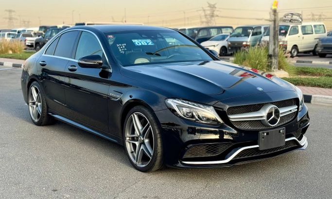 Used Mercedes-Benz C-Class AMG 63 AMG IV (W205), 4.0 l, 2016 in Dubai by Saeed Auto, Black color. Japanese Specs | AUTO.AE