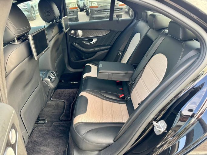 Used Mercedes-Benz C-Class AMG 63 AMG IV (W205), 4.0 l, 2016 in Dubai by Saeed Auto, Black color. Japanese Specs | AUTO.AE