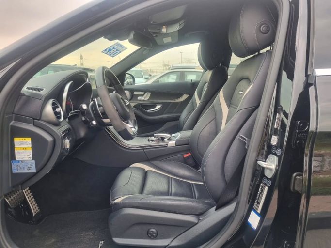 Подержанный Mercedes-Benz C-Class AMG 63 AMG S IV (W205), 4.0 л, 2016 в Дубае от Saeed Auto Черный цвет. Японская | AUTO.AE