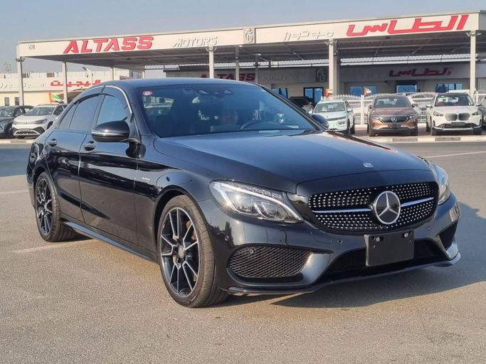 Подержанный Mercedes-Benz C-Class AMG 43 AMG IV (W205), 3.0 л, 2016 в Дубае от Saeed Auto Черный цвет. Японская | AUTO.AE