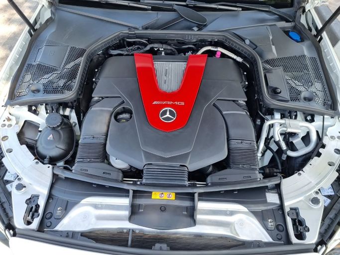 Подержанный Mercedes-Benz C-Class AMG 43 AMG IV (W205) Рестайлинг, 3.0 л, 2019 в Дубае от Saeed Auto Белый цвет. Японская | AUTO.AE