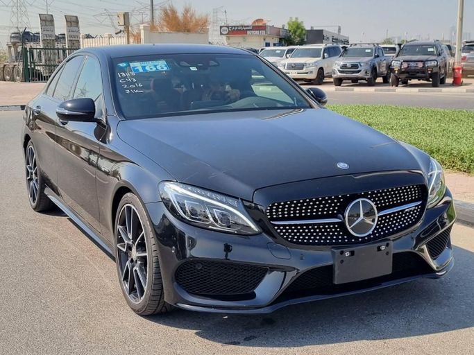Подержанный Mercedes-Benz C-Class AMG 43 AMG IV (W205), 3.0 л, 2016 в Дубае от Saeed Auto Черный цвет. Японская | AUTO.AE