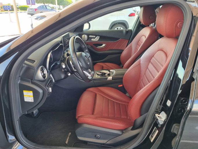 Подержанный Mercedes-Benz C-Class AMG 43 AMG IV (W205), 3.0 л, 2016 в Дубае от Saeed Auto Черный цвет. Японская | AUTO.AE