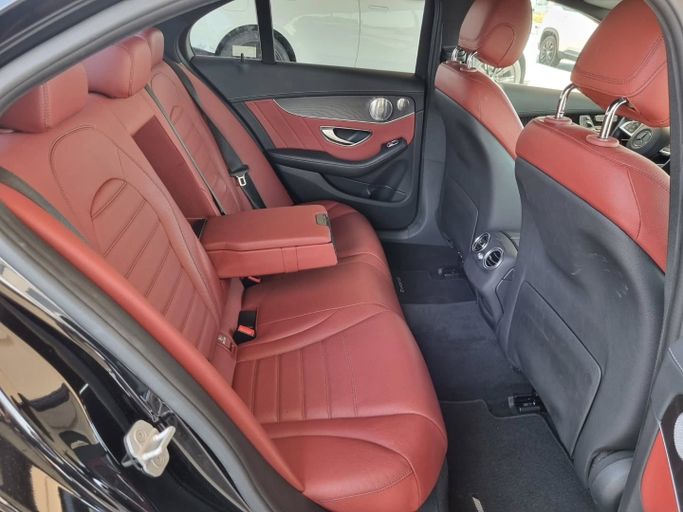 Подержанный Mercedes-Benz C-Class AMG 43 AMG IV (W205), 3.0 л, 2016 в Дубае от Saeed Auto Черный цвет. Японская | AUTO.AE