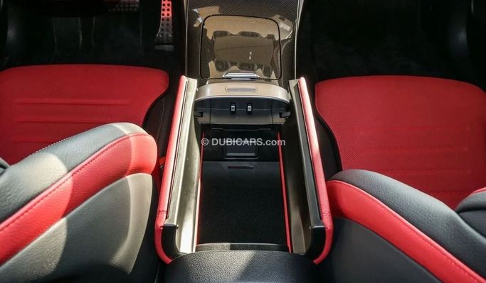 Подержанный Mercedes-Benz C-Class AMG 43 AMG V (W206), 2.0 л, 2023 в Дубае от Ibitisam Motors Черный цвет.  | AUTO.AE