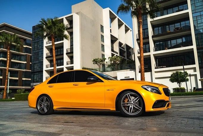 Used Mercedes-Benz C-Class AMG 63 AMG S IV (W205), 4.0 l, 2015 in Dubai by Shamil Motors, Yellow color. Japanese Specs | AUTO.AE