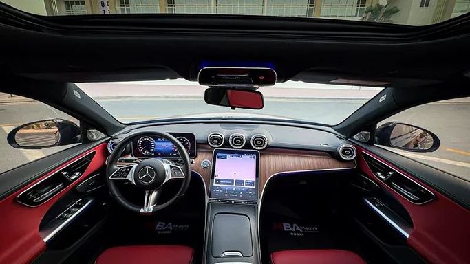 Подержанный Mercedes-Benz C-Class AMG 63 AMG V (W206), 2.0 л, 2023 в Дубае от MBA Motors Черный цвет. Китайская | AUTO.AE