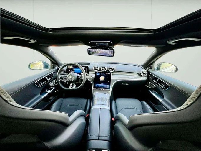 Подержанный Mercedes-Benz C-Class AMG 63 AMG S E Performance V (W206), 2.0 л, 2024 в Дубае от Mirza Automobile FZE Белый цвет. Японская | AUTO.AE