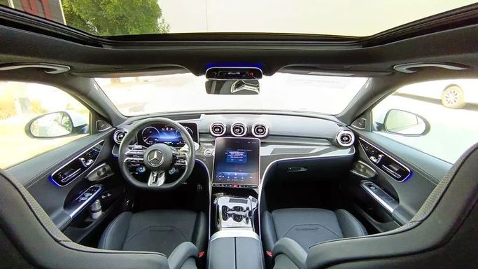 Подержанный Mercedes-Benz C-Class AMG 63 AMG S E Performance V (W206), 2.0 л, 2024 в Дубае от Mirza Automobile FZE Белый цвет. Японская | AUTO.AE