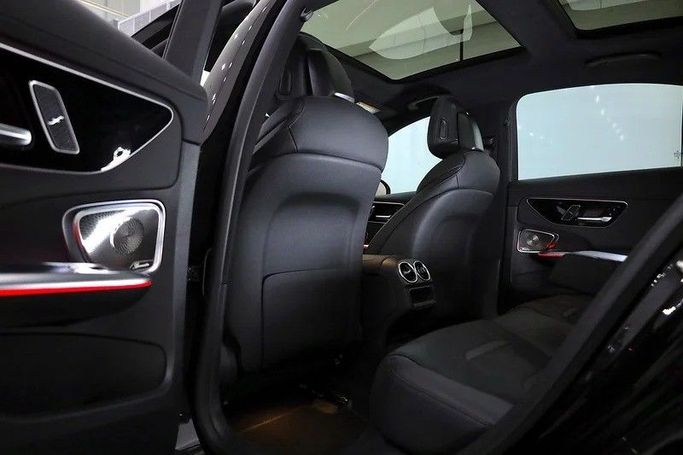 Новый Mercedes-Benz C-Class AMG 63 AMG S E Performance V (W206), 2.0 л, 2024 в Дубае от Al Faris Motors Черный цвет. Other | AUTO.AE