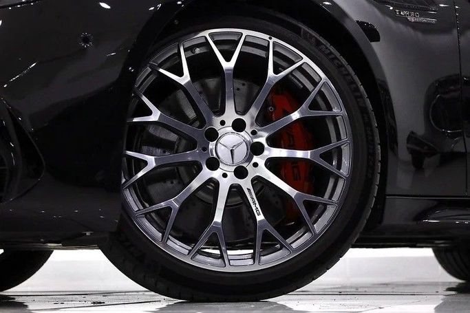 Новый Mercedes-Benz C-Class AMG 63 AMG S E Performance V (W206), 2.0 л, 2024 в Дубае от Al Faris Motors Черный цвет. Other | AUTO.AE