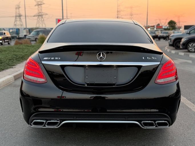 Подержанный Mercedes-Benz C-Class AMG 63 AMG S IV (W205), 4.0 л, 2016 в Дубае от Japan Motors Черный цвет. Other | AUTO.AE