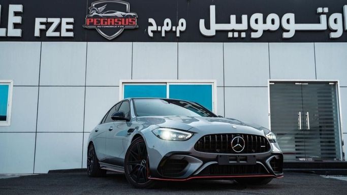 Подержанный Mercedes-Benz C-Class AMG 63 AMG S E Performance V (W206), 2.0 л, 2024 в Дубае от Pegasus Automobile Серый цвет. Европейская | AUTO.AE