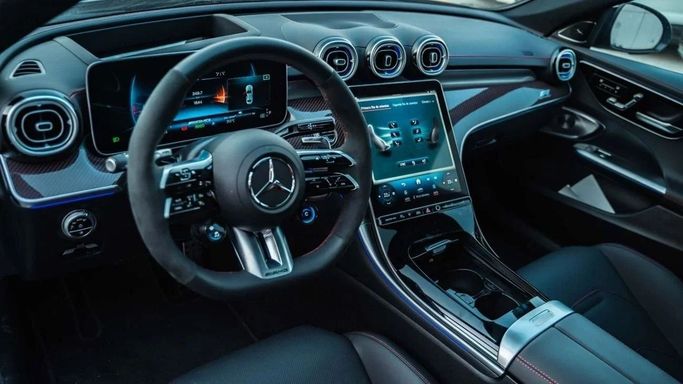 Подержанный Mercedes-Benz C-Class AMG 63 AMG S E Performance V (W206), 2.0 л, 2024 в Дубае от Pegasus Automobile Серый цвет. Европейская | AUTO.AE
