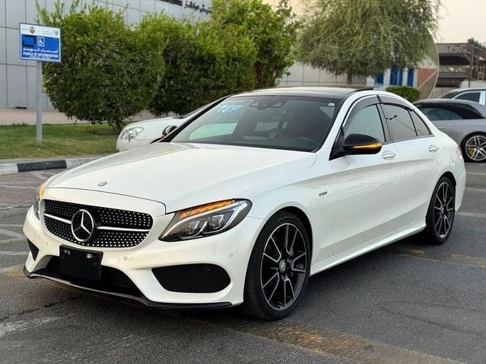 Подержанный Mercedes-Benz C-Class AMG 43 AMG IV (W205), 3.0 л, 2016 в Дубае от Best Car Белый цвет. Японская | AUTO.AE