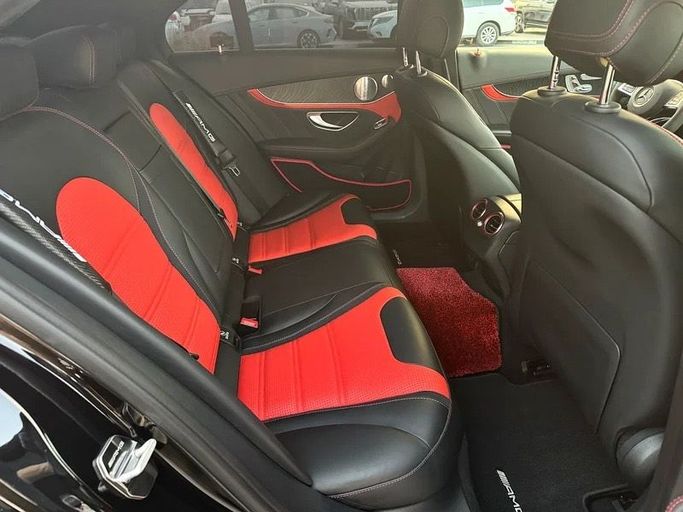 Подержанный Mercedes-Benz C-Class AMG 63 AMG S IV (W205), 4.0 л, 2016 в Дубае от Lucky Star Motors Черный цвет. Американская | AUTO.AE