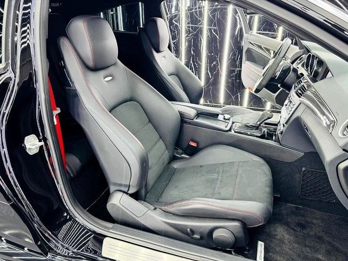 Used Mercedes-Benz C-Class AMG 63 AMG Performance III (W204) Facelift, 6.2 l, 2013 in Dubai by Zeus Motors, Black color. Japanese Specs | AUTO.AE