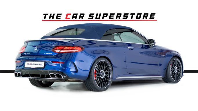 Подержанный Mercedes-Benz C-Class AMG 63 AMG S IV (W205) Рестайлинг, 4.0 л, 2019 в Дубае от The Car Superstore Синий цвет. Японская | AUTO.AE