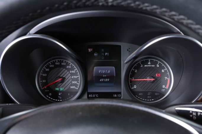 Подержанный Mercedes-Benz C-Class AMG 63 AMG IV (W205), 4.0 л, 2017 в Дубае от The Car Superstore Белый цвет. Японская | AUTO.AE