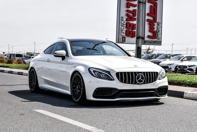 مستعملة Mercedes-Benz C-Class AMG 63 AMG S IV (W205), 4.0 l, 2017 في في دبي من CAR POINT FZE، اللون أبيض. أخرى | AUTO.AE