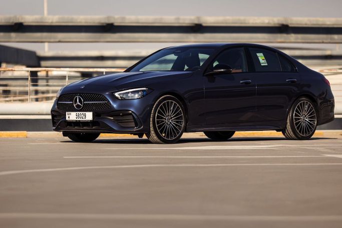 Mercedes-Benz C-Class 260 L V (W206), 2025 седан стандарт класса в Дубае от Uptown Rent A Car LLC белый цвет | AUTO.AE