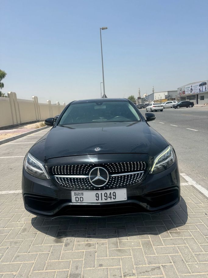 Used Mercedes-Benz C-Class 200 IV (W205) Facelift, 2.0 l, 2020 in Dubai, Black color. GCC Specs | AUTO.AE