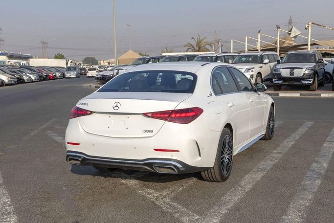 Новый Mercedes-Benz C-Class 200 L V (W206), 1.5 л, 2025 в Дубае от Laith Alobaidi Motors Белый цвет. Китайская | AUTO.AE