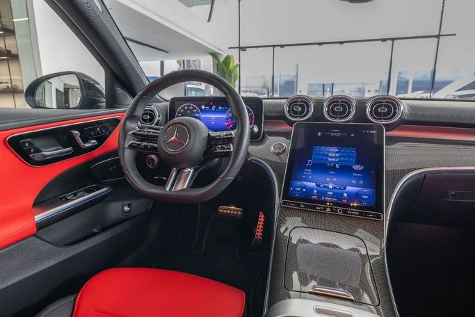 Подержанный Mercedes-Benz C-Class 300 V (W206), 2.0 л, 2022 в Дубае от Laith Alobaidi Motors Синий цвет. Европейская | AUTO.AE