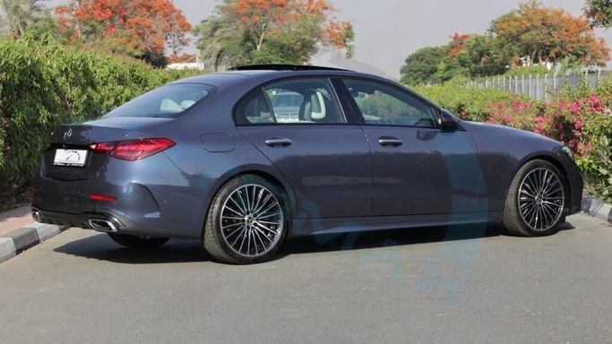 Новый Mercedes-Benz C-Class 200 V (W206), 1.5 л, 2025 в Дубае от Auto Max Group Голубой цвет. GCC | AUTO.AE