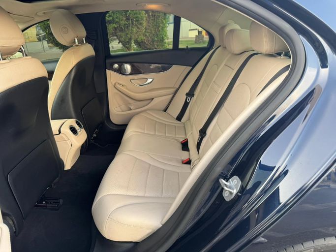 Used Mercedes-Benz C-Class 300 IV (W205) Facelift, 2.0 l, 2020 in Dubai by Saeed Auto, Black color. Other | AUTO.AE