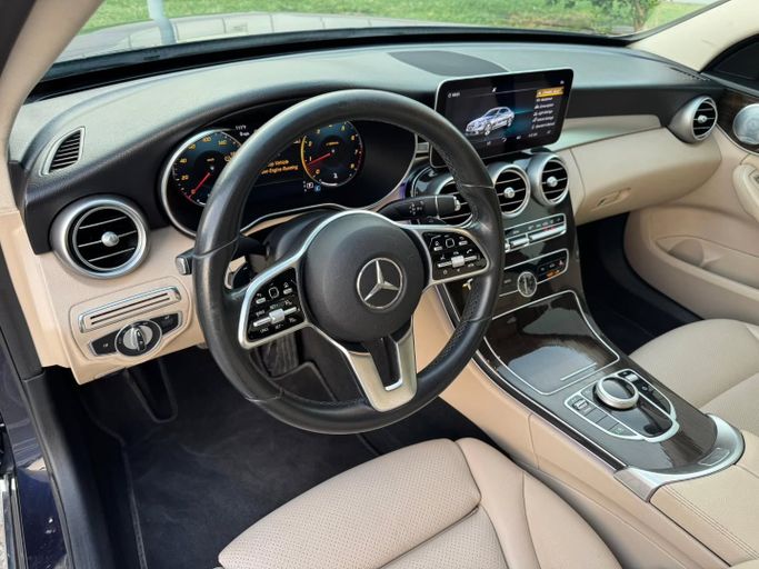 Used Mercedes-Benz C-Class 300 IV (W205) Facelift, 2.0 l, 2020 in Dubai by Saeed Auto, Black color. Other | AUTO.AE