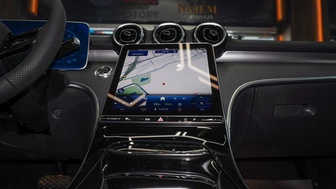 Новый Mercedes-Benz C-Class 200 L V (W206), 1.5 л, 2025 в Дубае от Najem Motors Белый цвет. Китайская | AUTO.AE