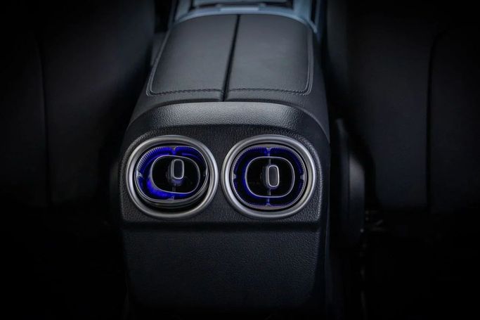 New Mercedes-Benz C-Class 260 L V (W206), 1.5 l, 2025 in Dubai by Albustanji Motors FZCO, White color.  | AUTO.AE