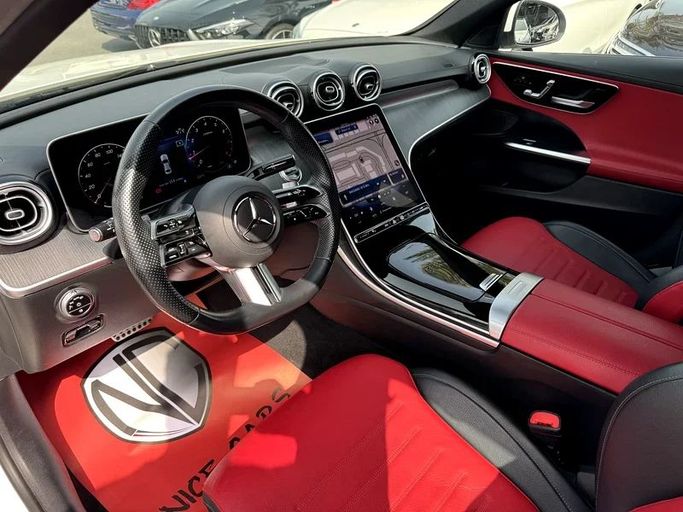 Подержанный Mercedes-Benz C-Class 200 V (W206), 1.5 л, 2023 в Дубае от Nice Cars Motos Белый цвет. GCC | AUTO.AE