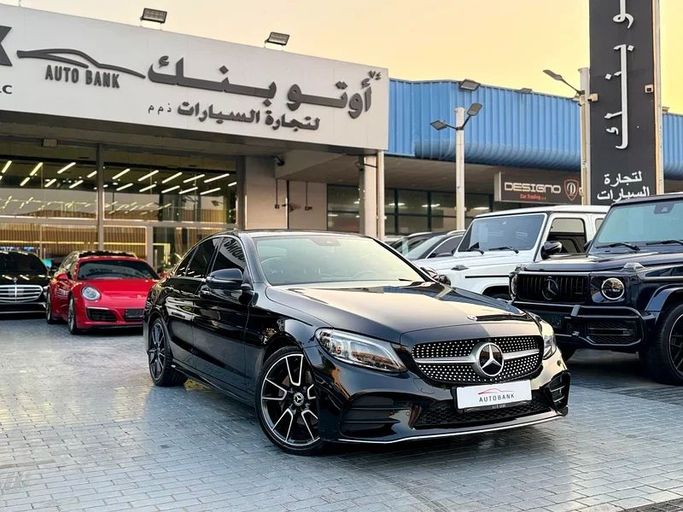 Подержанный Mercedes-Benz C-Class 200 IV (W205) Рестайлинг, 2.0 л, 2020 в Дубае от Auto Bank Motors Черный цвет. GCC | AUTO.AE