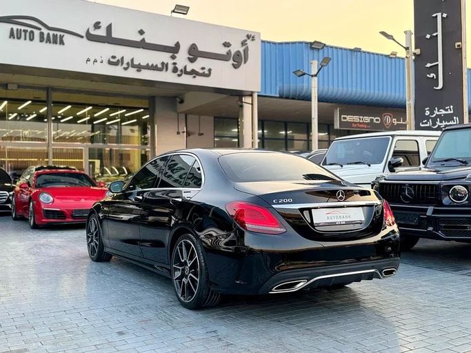 Подержанный Mercedes-Benz C-Class 200 IV (W205) Рестайлинг, 2.0 л, 2020 в Дубае от Auto Bank Motors Черный цвет. GCC | AUTO.AE