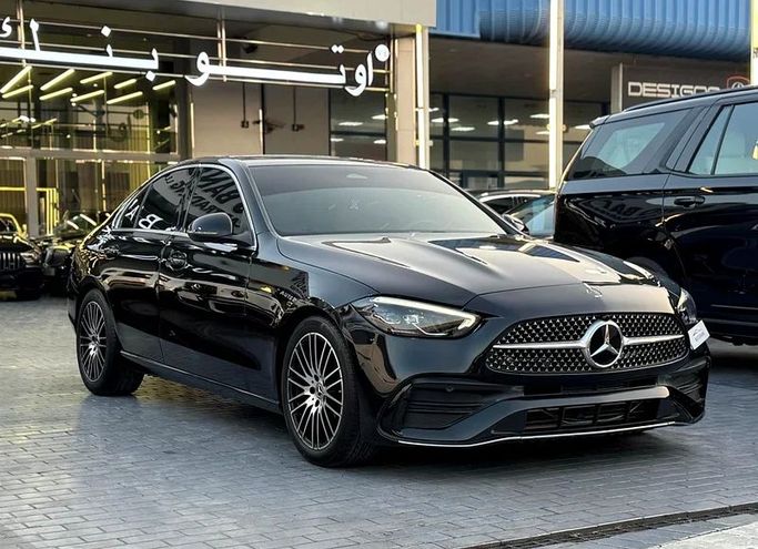 Подержанный Mercedes-Benz C-Class 180 V (W206), 1.5 л, 2022 в Дубае от Auto Bank Motors Черный цвет. Европейская | AUTO.AE
