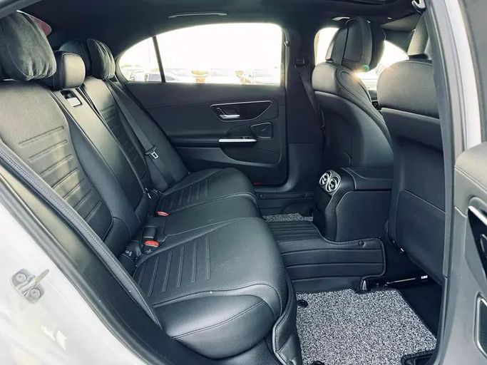 Used Mercedes-Benz C-Class 260 L V (W206), 1.5 l, 2024 in Dubai by Mirza Automobile FZE, White color. Chinese Specs | AUTO.AE