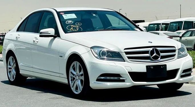 Used Mercedes-Benz C-Class 350 III (W204) Facelift, 3.5 l, 2012 in Dubai by Mirza Automobile FZE, White color. Japanese Specs | AUTO.AE