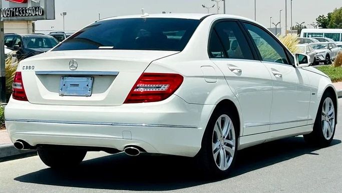 Used Mercedes-Benz C-Class 350 III (W204) Facelift, 3.5 l, 2012 in Dubai by Mirza Automobile FZE, White color. Japanese Specs | AUTO.AE